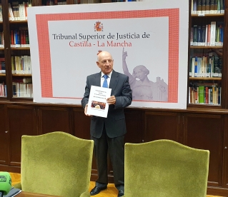El presidente Vicente Rouco durante la presentación de la actividad de juzgados y tribunales de la comunidad